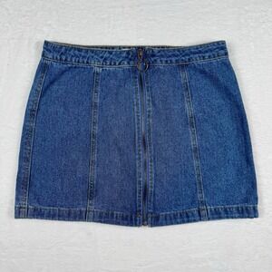 Forever 21, Women's Size Medium, Medium Wash Blue Denim Mini Skirt
